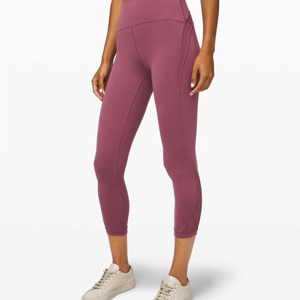 Lululemon Wunder Under Leggings With Lace Accent, Size 10 💕